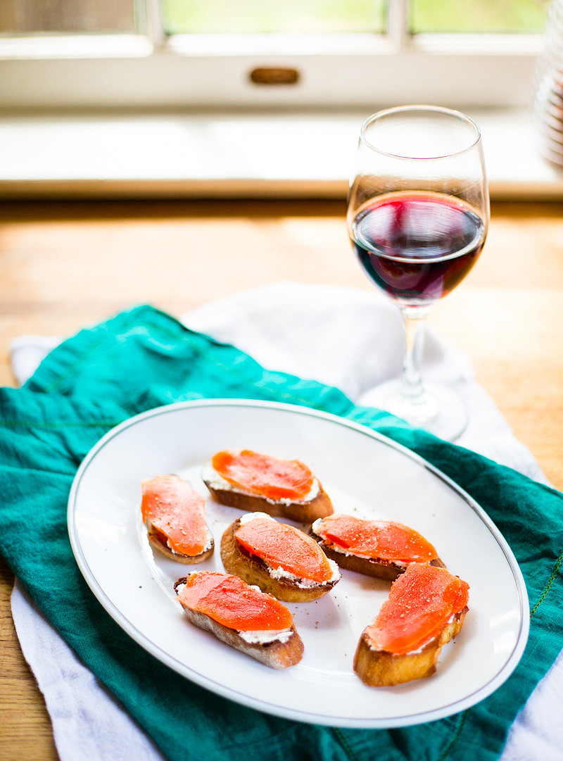 crostini with salmon and goat cheese