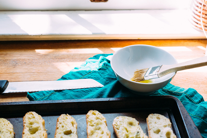 making crostini