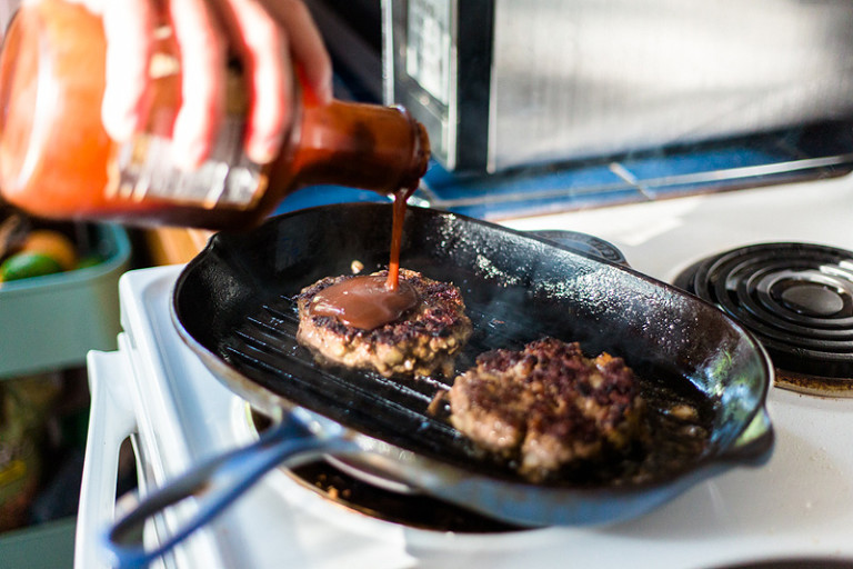 Cast Iron Grill Pan Hamburgers Food Banjo