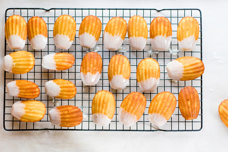 madeleines on a cooling rack