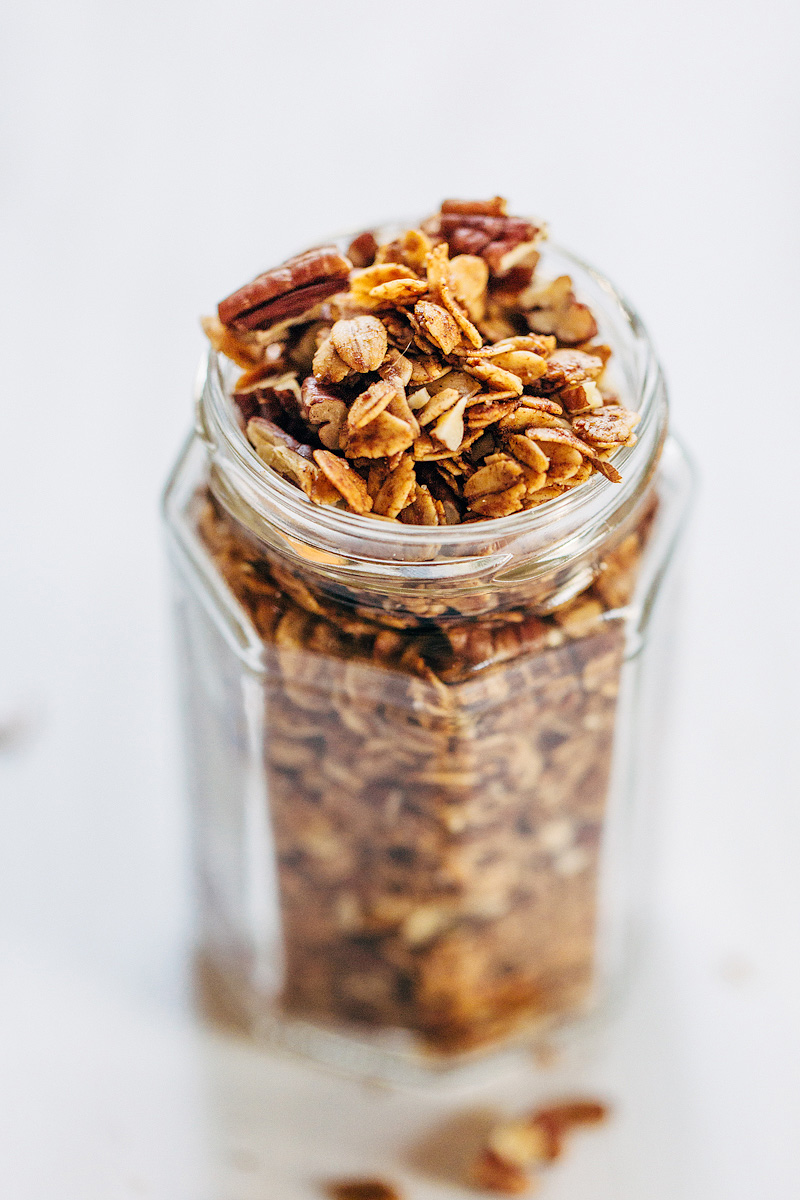 cinnamon pecan granola