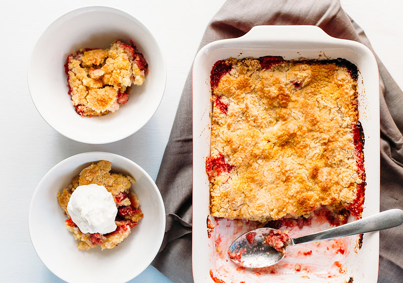 Easy Strawberry Cobbler