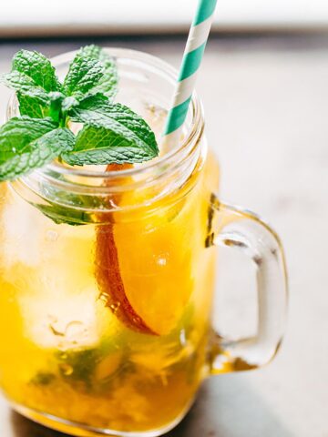 peach iced tea with mint