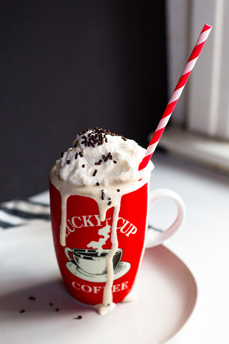 coffee milkshake with a straw