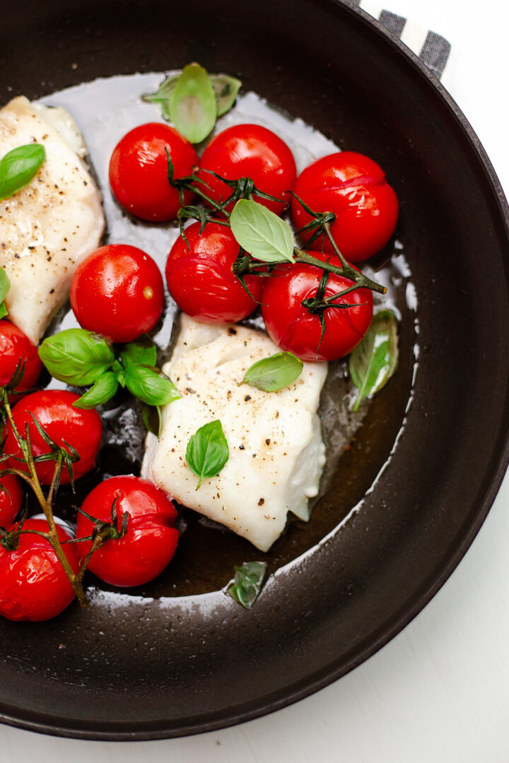 Baked Cod with Tomatoes and Basil - Food Banjo