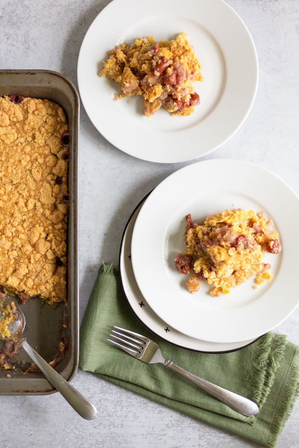 pineapple cherry dump cake