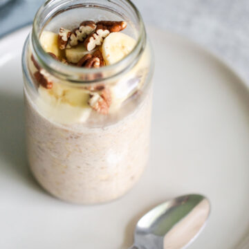 Banana Bread Overnight Oats - Food Banjo