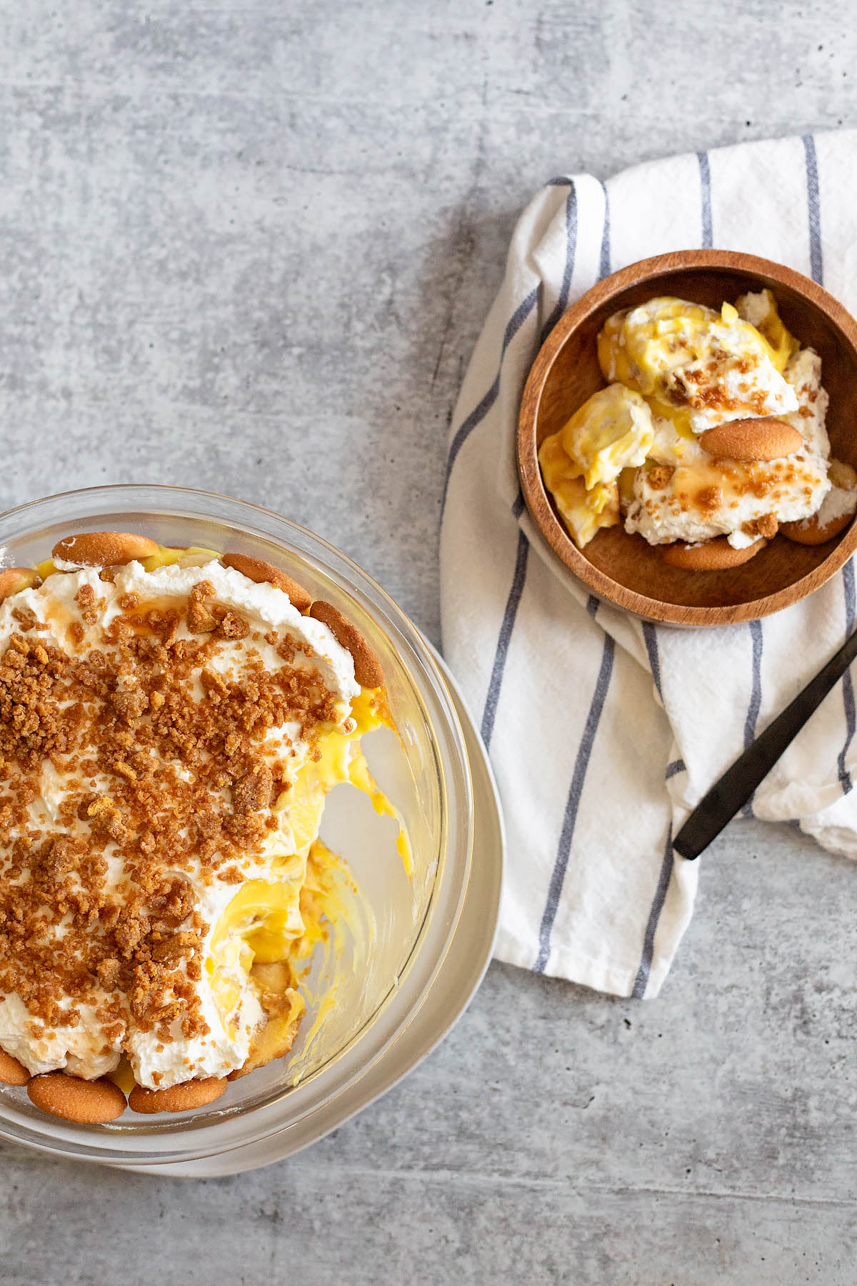 banana pudding in a bowl