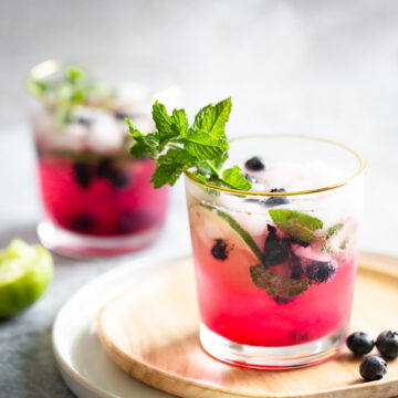 nonalcoholic blueberry mojito