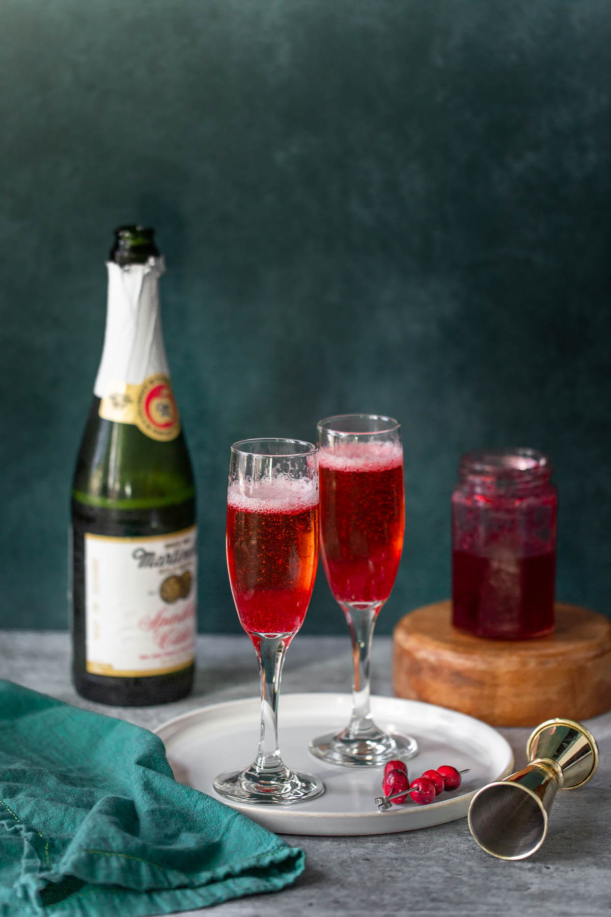 cranberry mocktails with cranberry syrup and sparkling apple cider