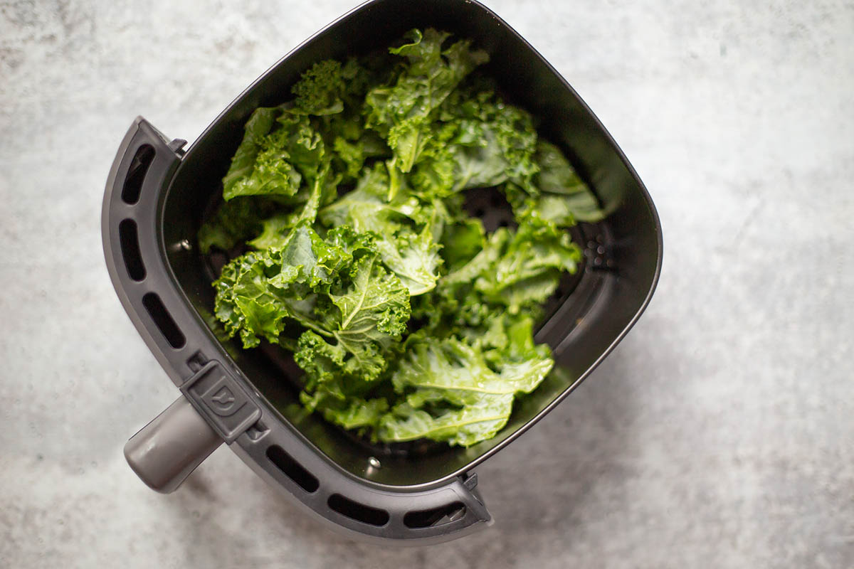 curly kale in an air fryer