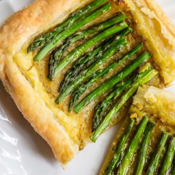 asparagus tart with pesto