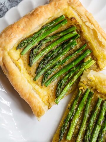 asparagus tart with pesto