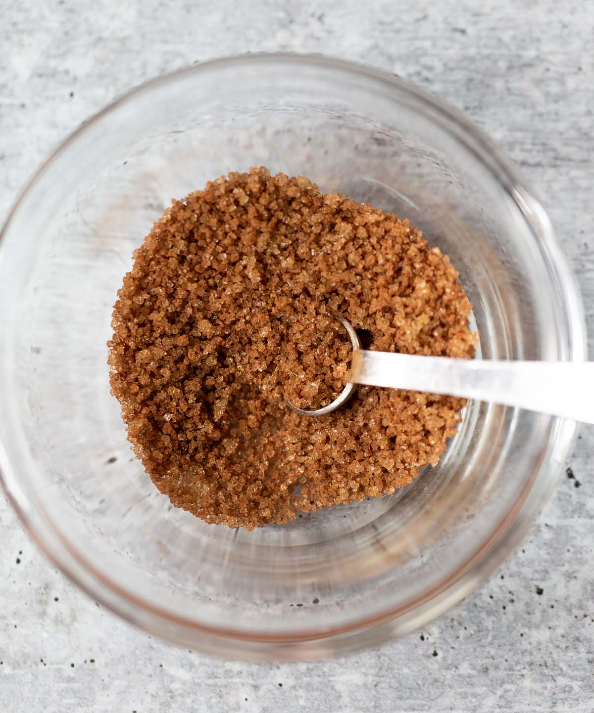 brown sugar and cinnamon mixed together in a bowl