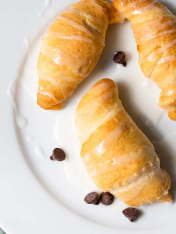 air fryer croissants up close