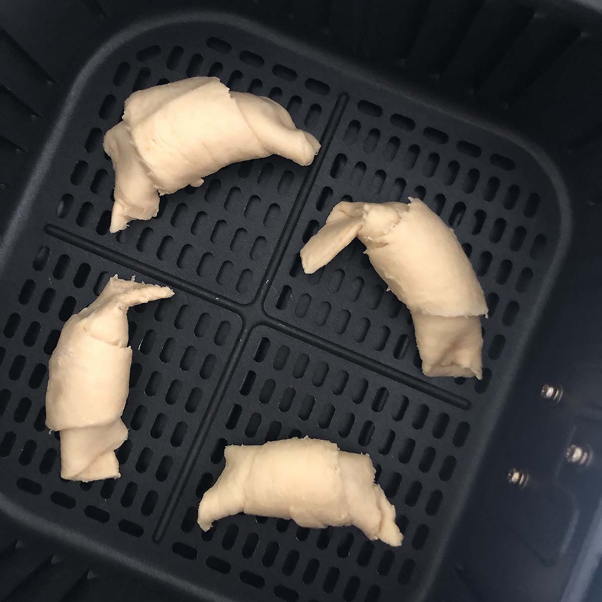 crescent rolls in the air fryer