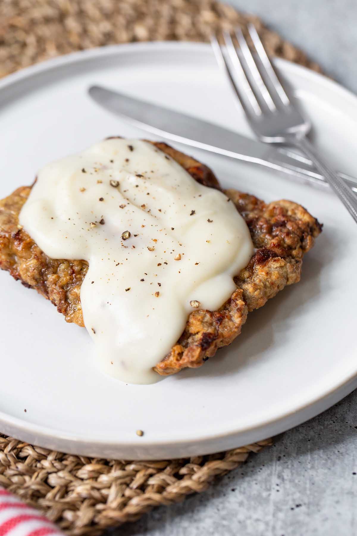 country fried steak with white gravy