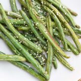 green beans with sesame seeds