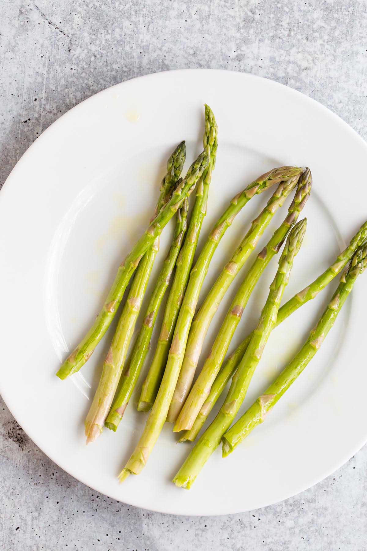 Asparagus on a plate.