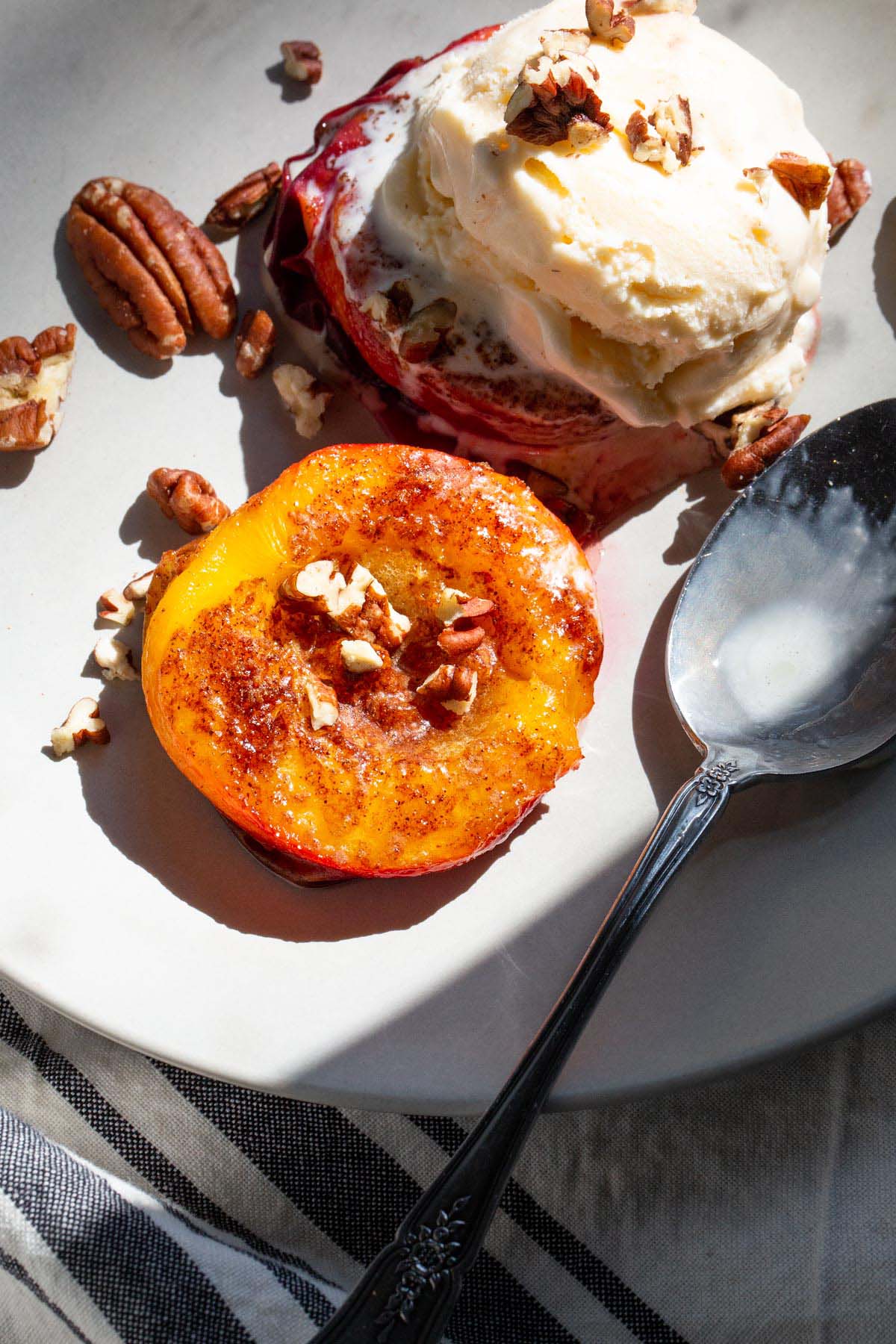 Air Fryer Cinnamon Peaches - Food Banjo