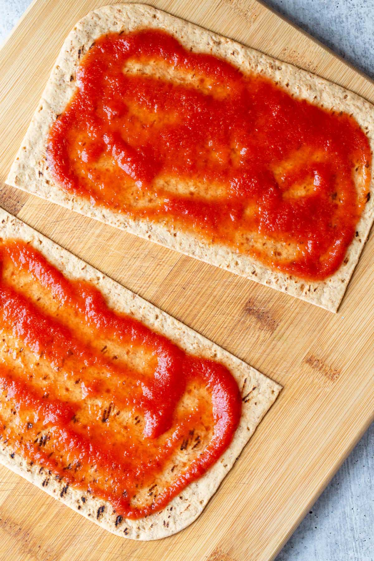 Flatbread with tomato sauce