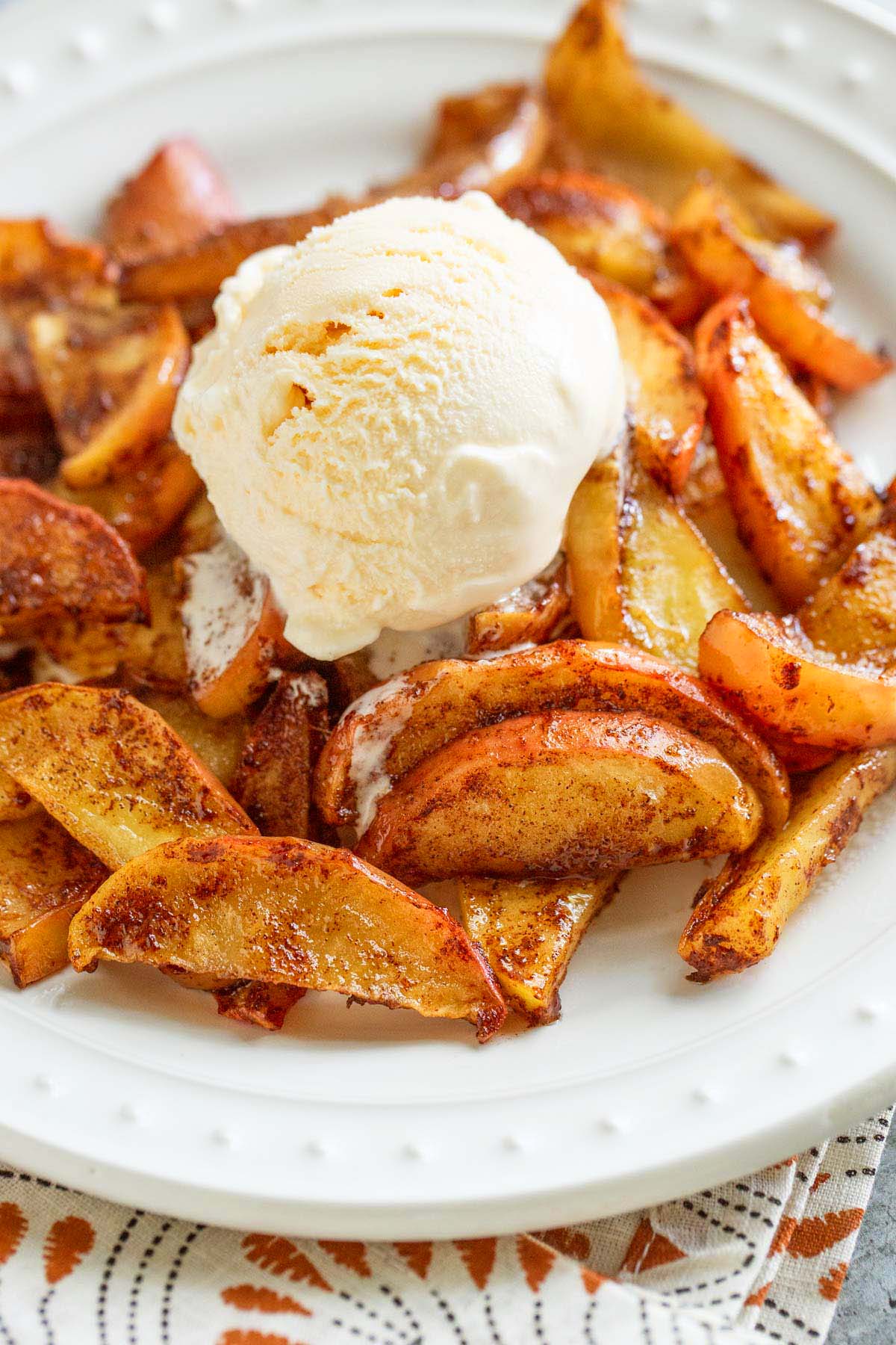 A variety of air fryer desserts including healthy air frier cookies, air fryer cakes to air fryer brownies. Get a variety of healthy dessert recipes.