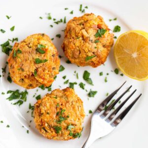 Air fryer tuna patties on a plate with a fork.