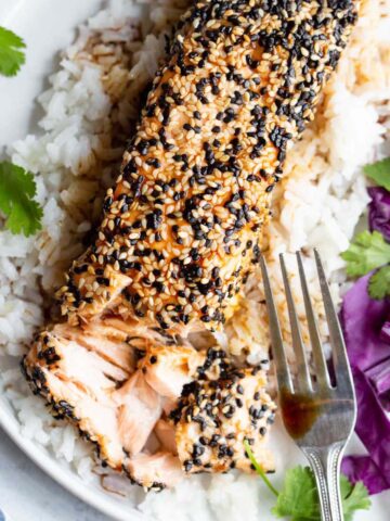 air fryer sesame salmon up close