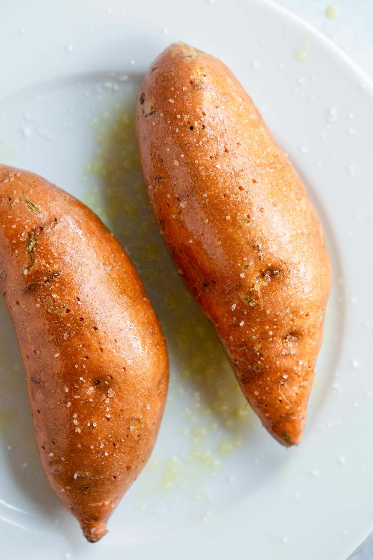 Baked potato with oil and salt and pepper.