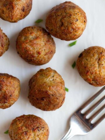 Cooked meatballs on a plate