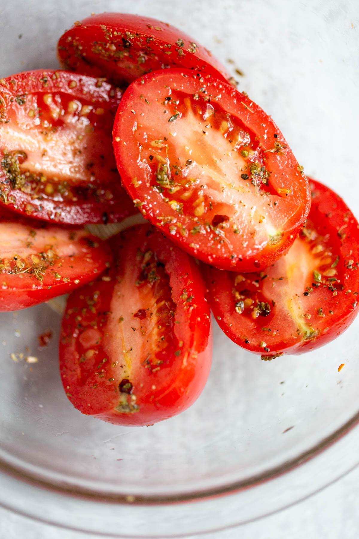 Roma tomatoes with seasonings