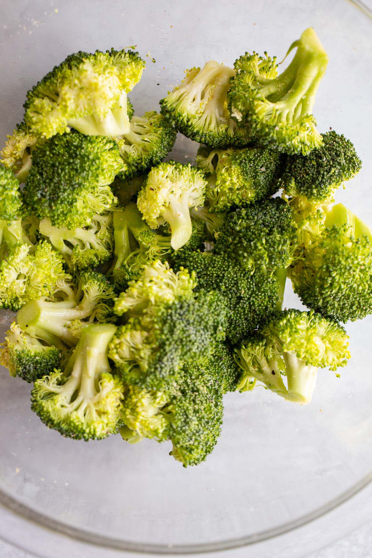Broccoli tossed with oil and seasonings