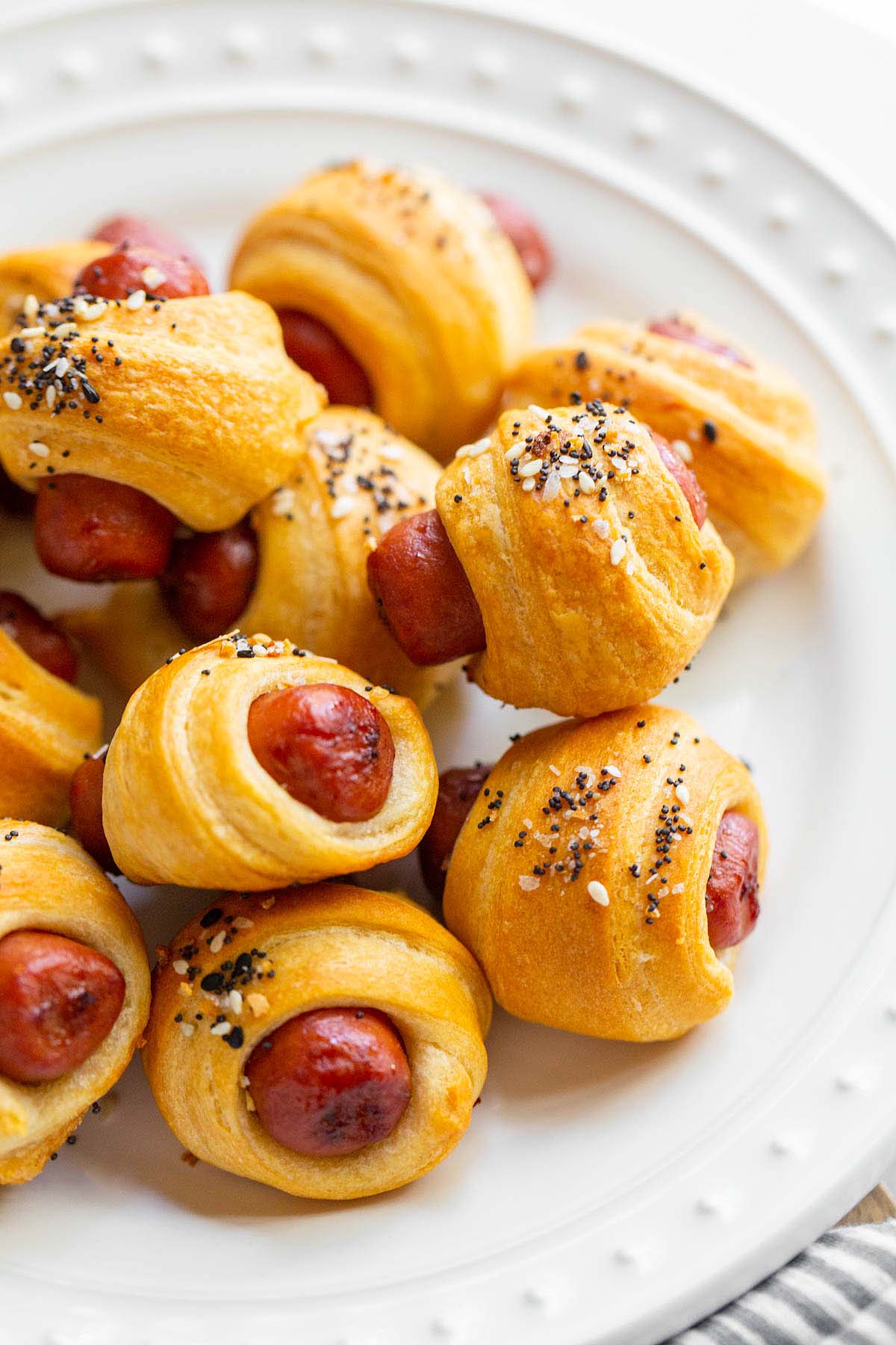 Everything bagel pigs in a blanket up close