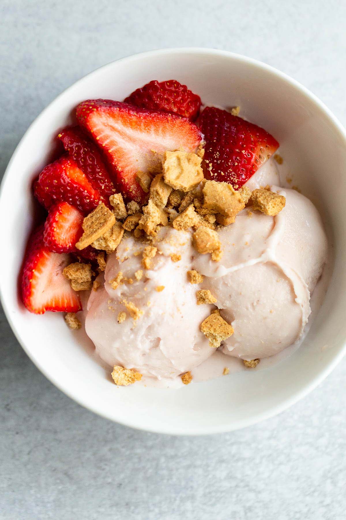 Strawberry cheesecake Creami with strawberries