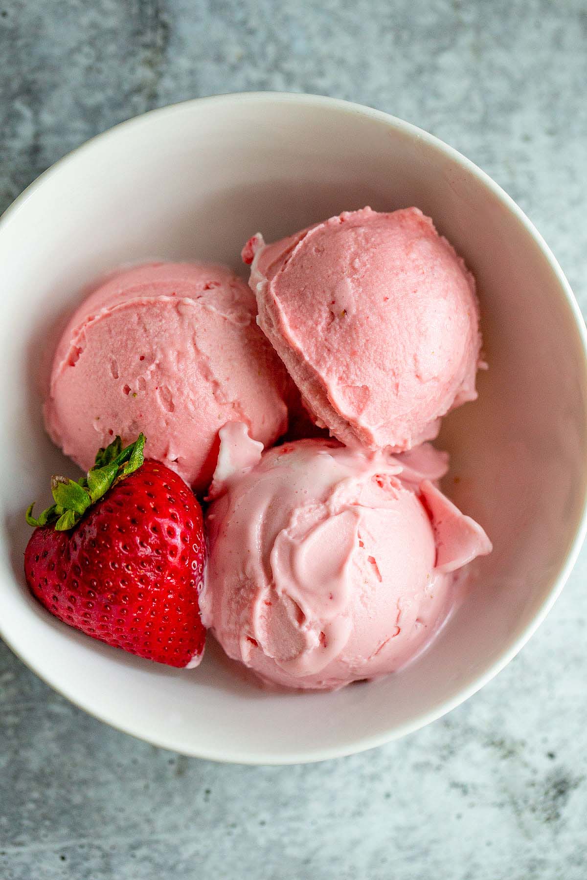 Ninja Creami Strawberry Frozen Yogurt