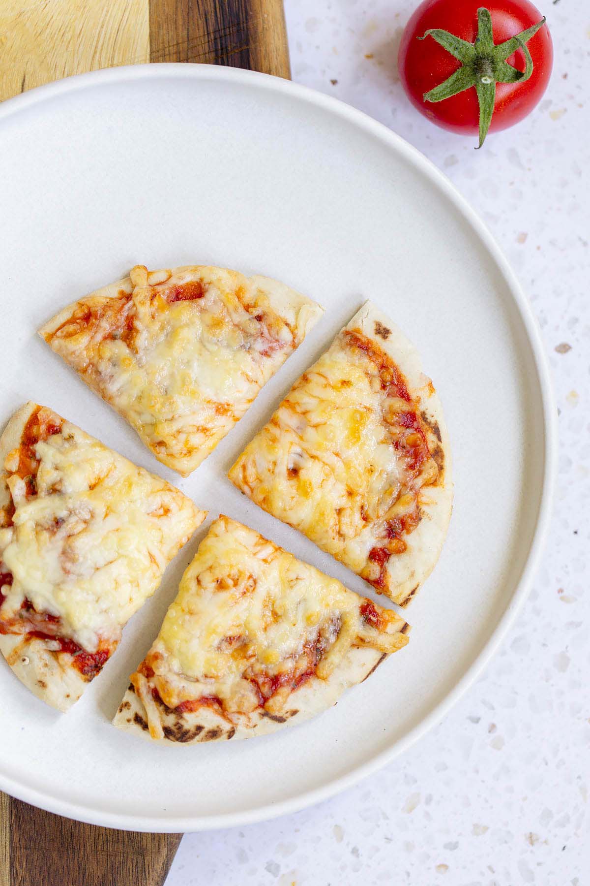 Air fryer pita pizza