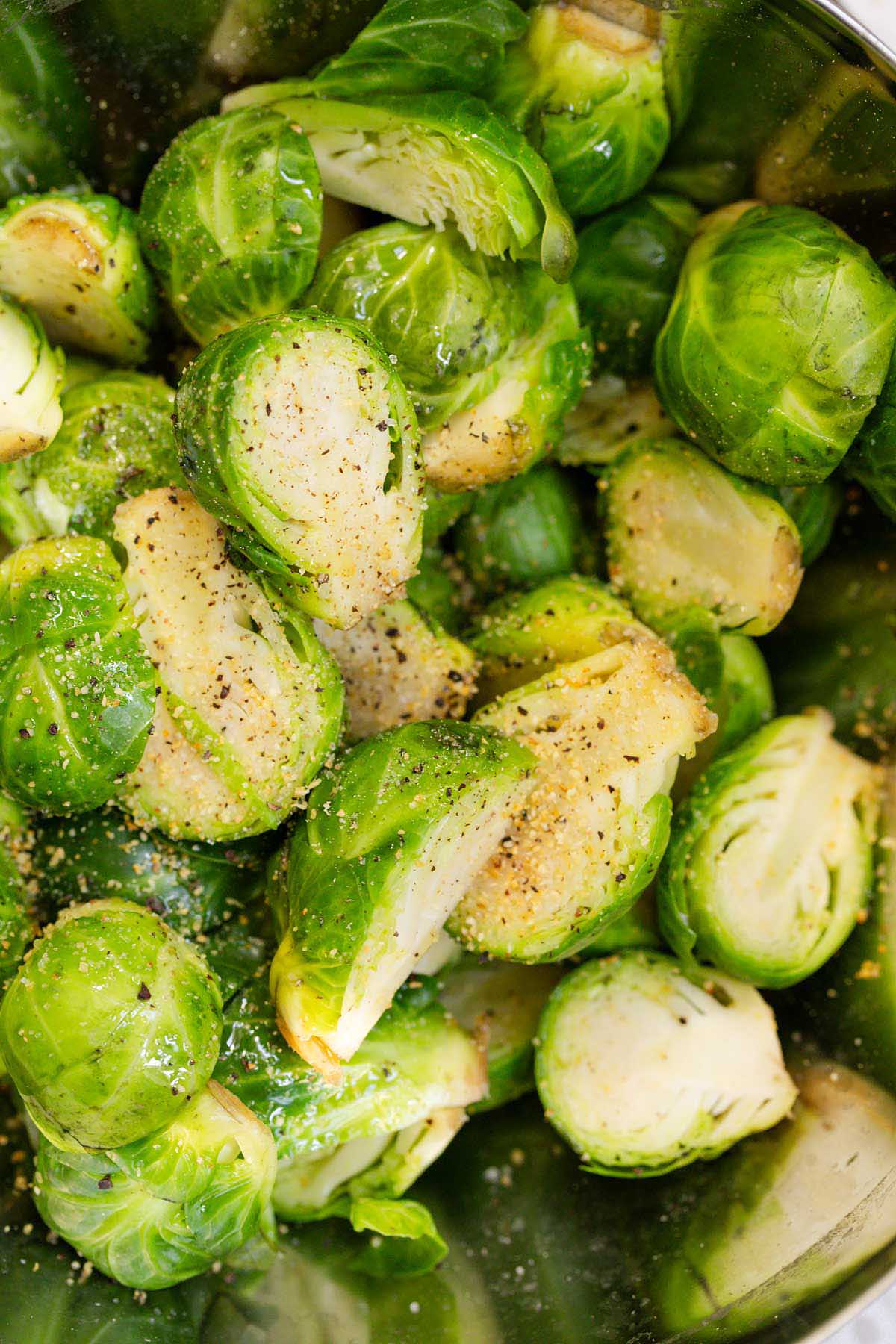Brussels sprouts with seasonings