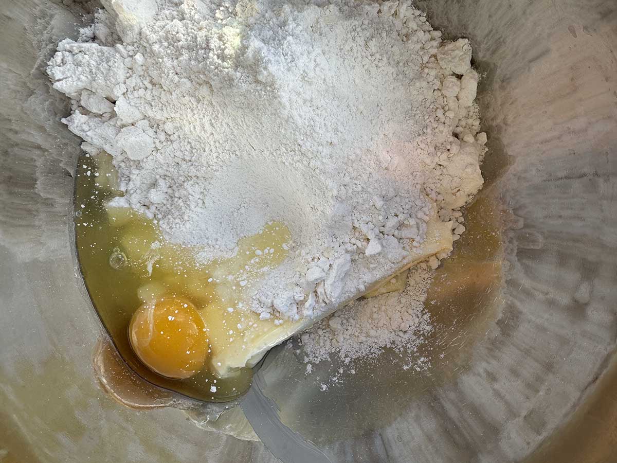 Ingredients for bottom layer of chess bars