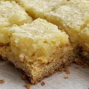 Lemon chess bars up close