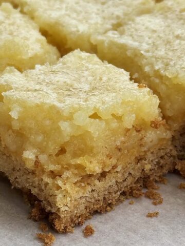 Lemon chess bars up close