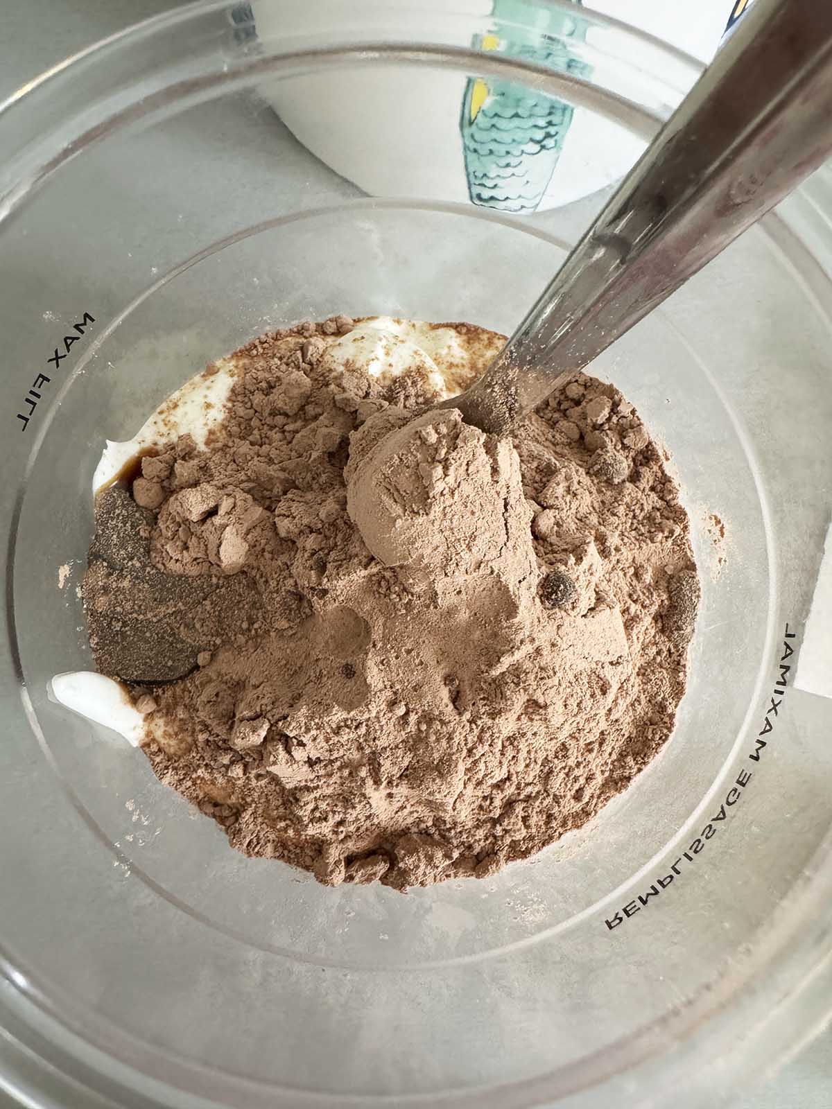 Ninja Creami chocolate frozen yogurt ingredients in pint